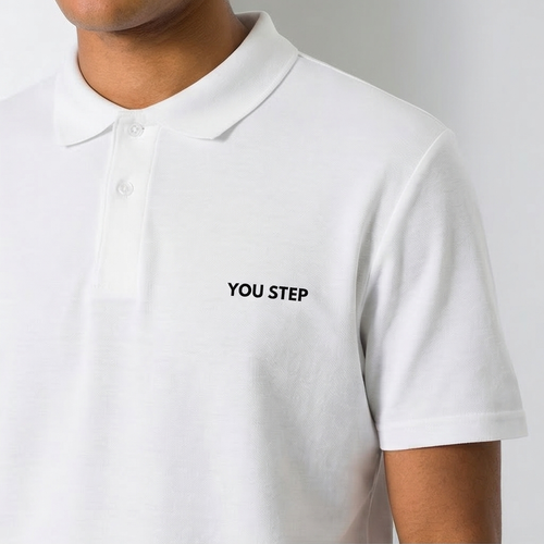 AI-generated photoshoot [sp:cmmogq9i20058jf284zg99x4c]